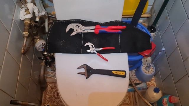 Сантехника, замена гибкой подводки и почему так дорого -) смотреть онлайн