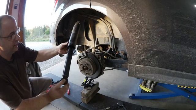 2014 Chevy Equinox Rear Shock Replacement