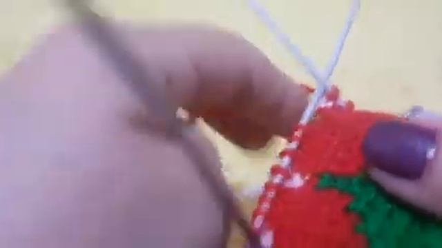 Носочки "Клубничка" спицами (9-12мес) МК смотреть онлайн