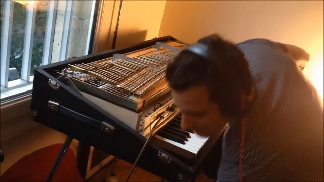 Fender Rhodes Stage Mark 1 - 1975 - Ses Premiers Mots  :)
