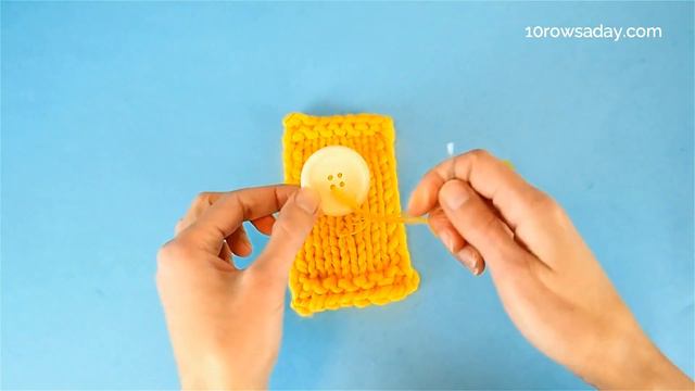 Great Way to Attach Buttons to Your Knits смотреть онлайн