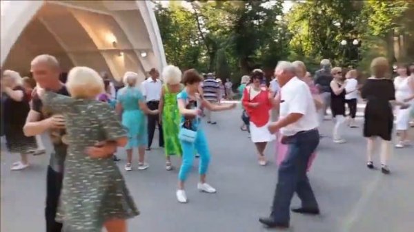 КАК БУДТО Я ЛЮБВИ НЕ ЗНАЛ...