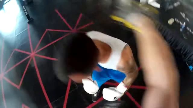 Работа на лапах в стиле Мэйвезера. Вьетнам. Mittwork Mayweather style. Vietnam. Бокс видео смотреть онлайн