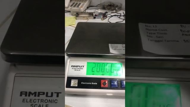 kalibrasi timbangan merek Amput electronic scale смотреть онлайн