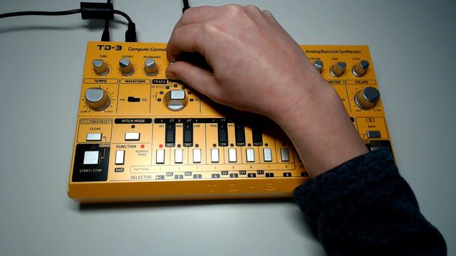 Behringer TD-3: Jam Session #2 смотреть онлайн