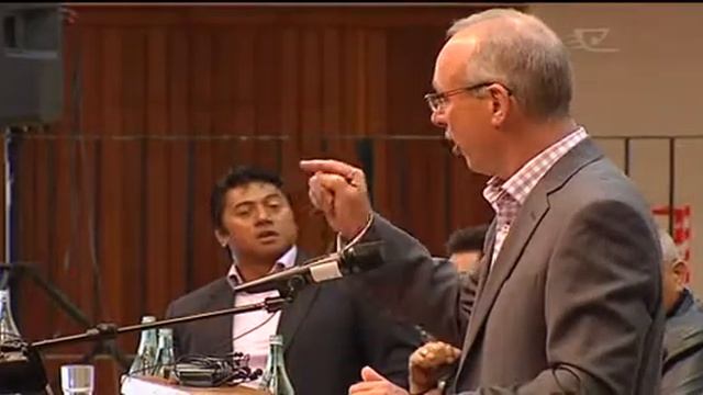 Māori King holds hui to decide Waikato-Tainui future смотреть онлайн