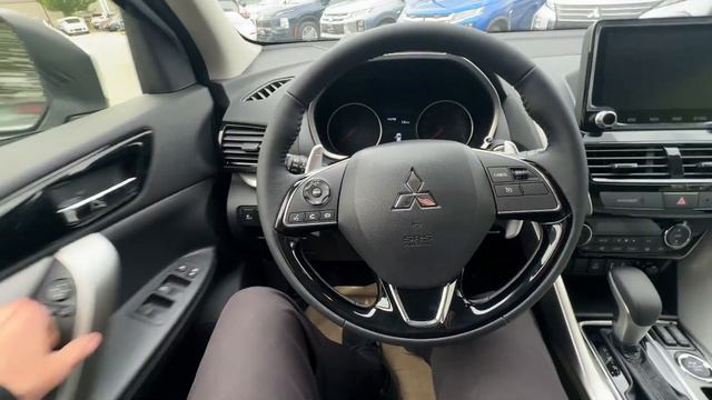 White Diamond 2024 Eclipse Cross with grey interior! смотреть онлайн