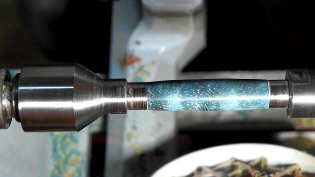 Перьевая ручка своими руками из стабилизированного манго с натуральным малахитом в колпачке смотреть онлайн