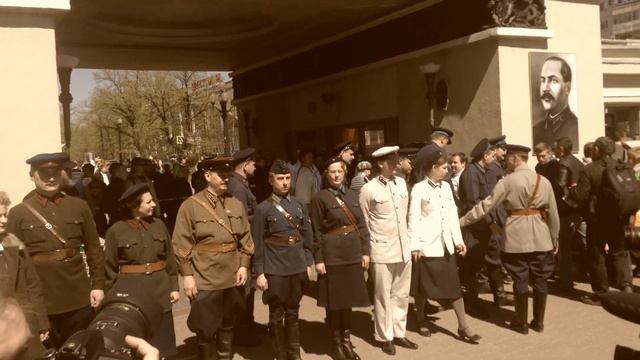 🚇82 года Московскому метро - РЕКОНСТРУКЦИЯ ОТКРЫТИЯ МЕТРО 15/05/1935🚇 смотреть онлайн