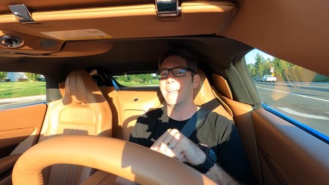 Aston Martin Vantage Roadster | Drop top, Open Ears, Enjoy | Review смотреть онлайн