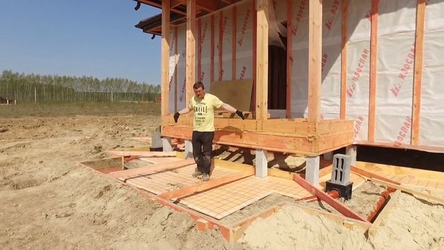 Отмостка вокруг дома своими руками | Как утеплить фундамент на сваях? Утепление цоколя смотреть онлайн