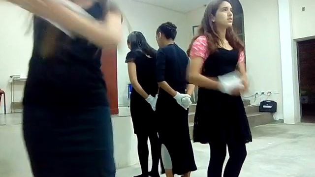 Sigan orando por cada chica del grupo de gesto смотреть онлайн
