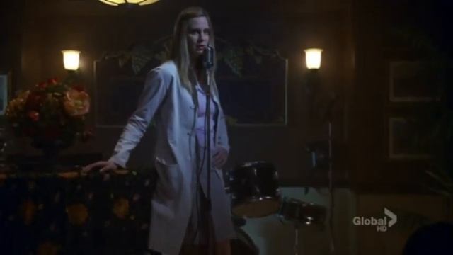 House 5x23 - Amber Sings смотреть онлайн