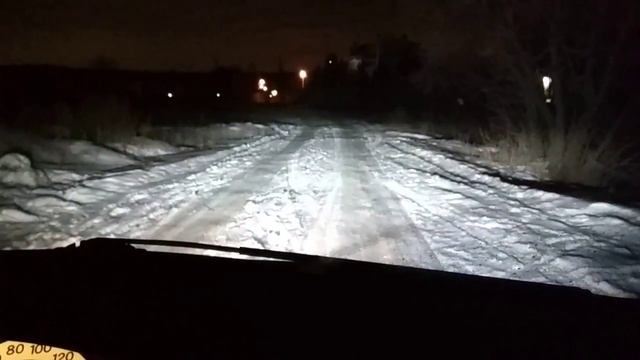 Заводской ксенон Toyota vitz , маркировка на фарах присутствует d2r смотреть онлайн