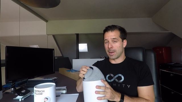 Unboxing The Ostrich Pillow Go | Cédric Waldburger