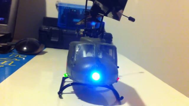 GW Sky maker UH-1D RC helicopter with navigation lights смотреть онлайн