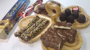 АСМР ШОКОЛАДНЫЙ🍩🍪🍫🍧🧁🍬 Хруст и постукивание шоколада для вашего удовлетворения и мурашек💖