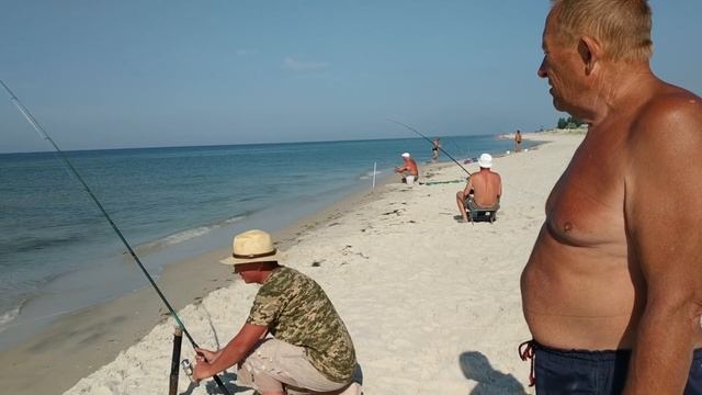 Ловля кефали с берега. 2 часть. Лазурное смотреть онлайн