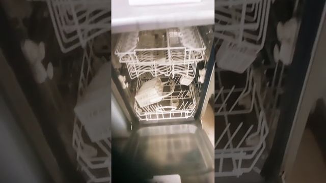 посудомоечная машина WHIRLPOOL смотреть онлайн