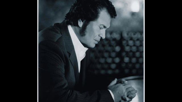 Engelbert Humperdink - Lonely table just for one (Original + Lyrics) смотреть онлайн