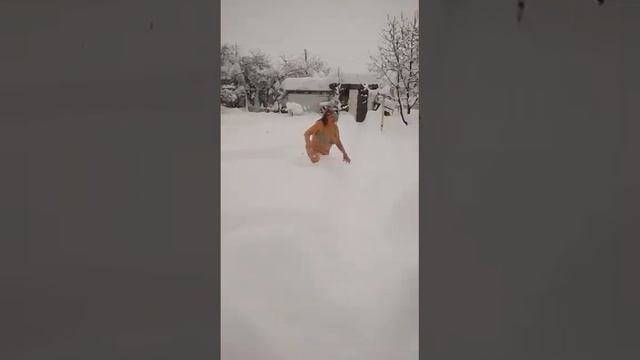 Ах какая женщина....ну просто настоящая снегурочка! смотреть онлайн