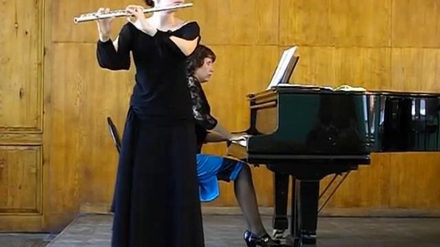 F.Devienne - Concerto for flute and piano №7, part ll смотреть онлайн