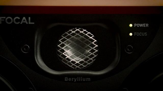 Focal ST6 Studio Monitor Range смотреть онлайн