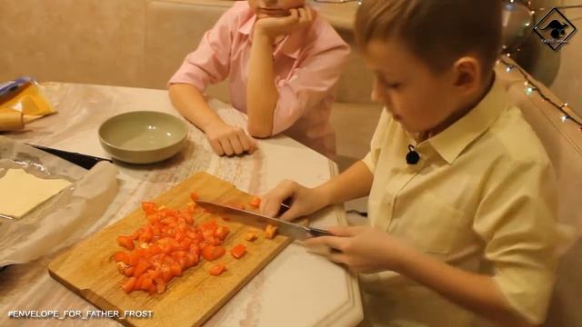 Конверты для Деда Мороза. Славик и Димон готовят. Выпуск №10. смотреть онлайн