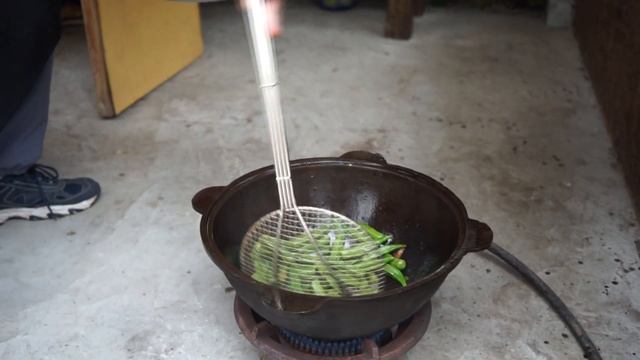 Гювеч с бараниной в казане смотреть онлайн