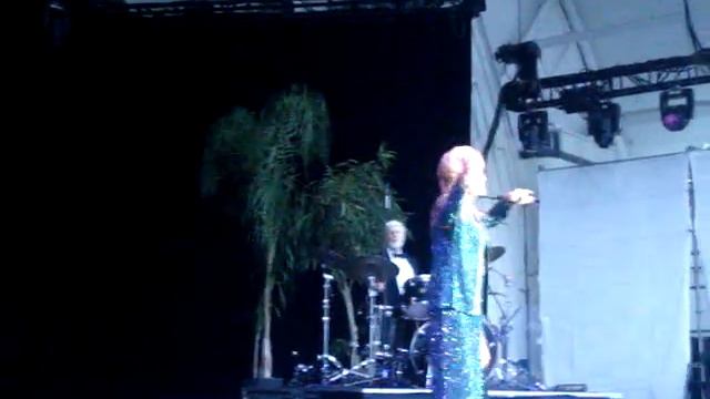 Debbie Reynolds Toronto Sept. 2010...Forever Young... смотреть онлайн