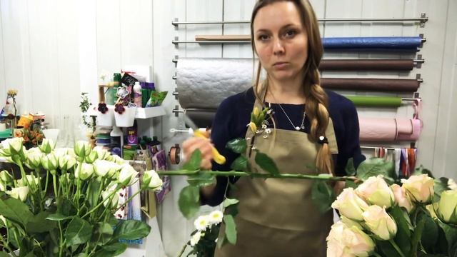 Как подготовить срезанные цветы для вазы смотреть онлайн