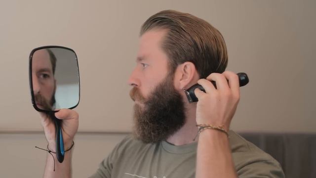 Beard Trimming From Home (Made Easy) смотреть онлайн