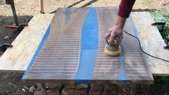 Resin River Table in a Simple Way / Стіл з масиву горіха та епоксидної смоли / процес виготовлення смотреть онлайн