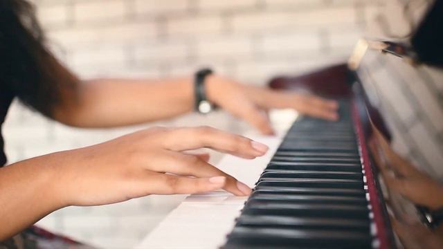 SWATI RAAJ ft. AYUSH SHANDILYA - INSTRUMENTAL WAVES смотреть онлайн