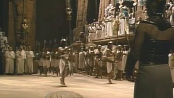 AIDA Metropolitan Opera- Act 2-Scene 2 (Triumphal March) -Subt en Espanol