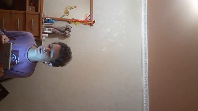 Играю с Яндекс Алисой в игру Угадай животное . смотреть онлайн