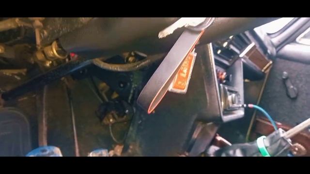 ПРИ ПРОВОРОТЕ ЗАМКА ЗАЖИГАНИЯ НА ВАЗ 2106 НИЧЕГО НЕ ПРОИСХОДИТ