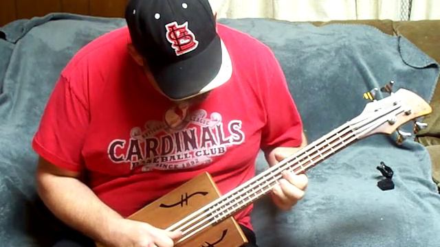 4 string Bass Cigar Box Ukulele a Delta Groove Guitars Original смотреть онлайн