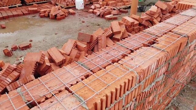 Строительство дома из кирпича – начало смотреть онлайн