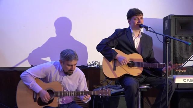 ПОКА ОНА СПИТ. автор-исполнитель: Дмитрий БАРЫШНИКОВ, гитара: Алексей ПАПАЗОВ смотреть онлайн