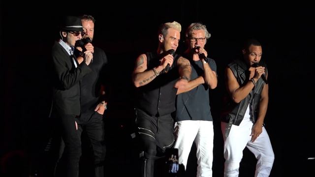 Robbie Williams - The First Father's Song - live, Spirit Of Burgas 2015 смотреть онлайн