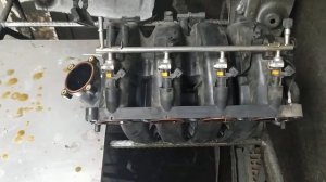 Грязный впуск после масляного гидроудара Шевроле Круз. Чистка впускного коллектора Z18XER