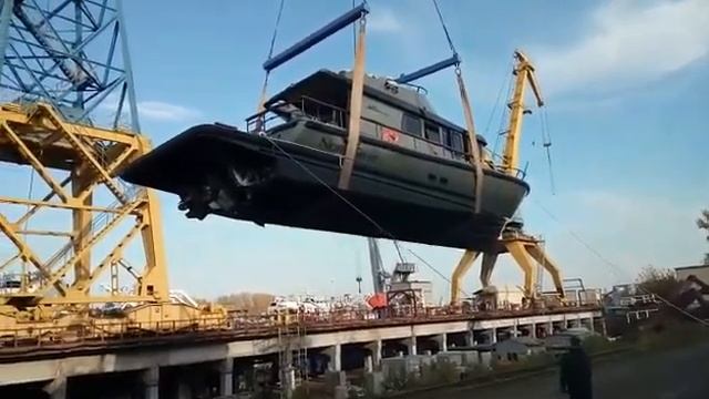 БОМБИЧЕСКИЙ КАТЕР!!!!! СПУСК КАТЕРА НА ВОДУ. КАТЕР ЗА 1000000 $ Часть первая. смотреть онлайн
