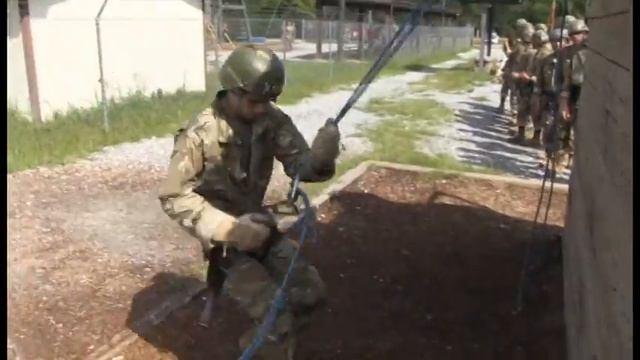 Артем на КМБ Курс молодого бойца 2017 смотреть онлайн