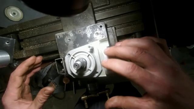 Поворотный стол из старой болгарки смотреть онлайн