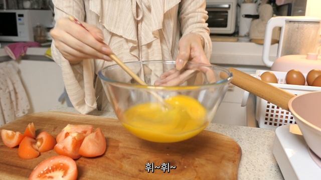 ENG? 대왕 소떡소떡 만들고, 카페 출근하는 자취생 우당탕 집밥 해결하는 영상⏰.avi #카페브이로그 #자취브이로그 смотреть онлайн