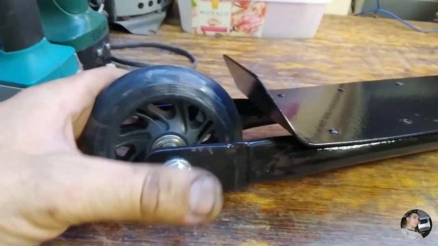 Трюковый самокат из старого велосипеда смотреть онлайн