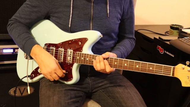 Fender Triple Jazzmaster - 60th Anniversary in Daphne Blue (In-Depth Review & Demo) смотреть онлайн