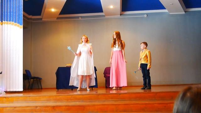 Новогодний спектакль "Золушка" (школа 21) смотреть онлайн