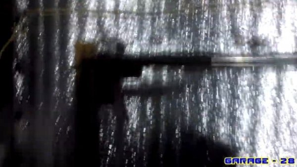 САМОДЕЛЬНЫЙ ДОВОДЧИК НА ДВЕРЬ ГАРАЖА ИЗ АМОРТИЗАТОРА. СВОИМИ РУКАМИ DIY makeshift door closer